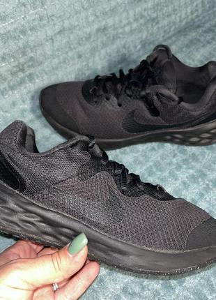 Кроссовки женские nike 24 см