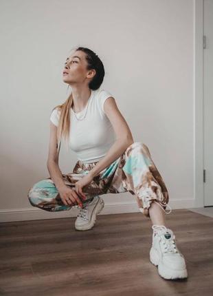 Спортивные штаны женские