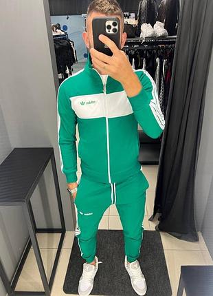 Брендовий чоловічий спортивний костюм / якісний костюм adidas в хакі кольорі на кожен день