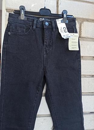 Джинсы скинни черные