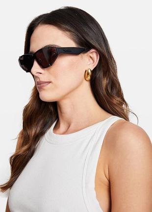 Сонцезахисні окуляри в стилі y2k в металевій оправі чорні , в стилі ботегга , bottega veneta metal frame sunglasses10 фото