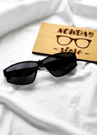 Солнцезащитные очки в стиле y2k в металлической оправе черные, в стиле ботегга, bottega veneta metal frame sunglasses3 фото