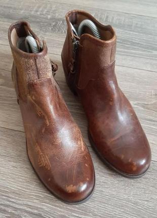 Брендовые кожаные ботинки,черевики от ugg,сток!