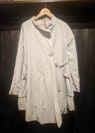 Необычный плащ