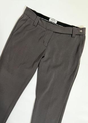 Брюки штани жіночі moschino jeans прямий крій  м розмір офісні/ділові /повсякденні2 фото