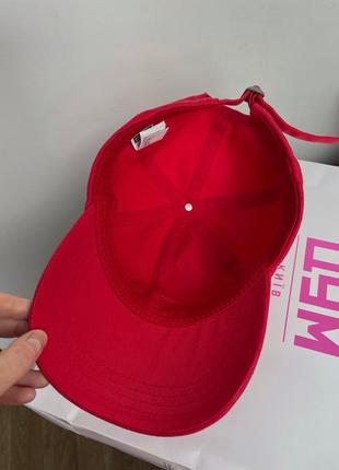 Красная кепка бейсболка с надписью вышивкой love stories mango zara3 фото