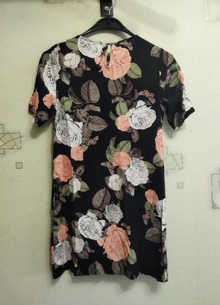 Платье dorothy perkins черное платье в цветочный принт прямое платье 4/36/8 размер4 фото