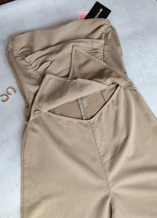 Жіночий бежевий класичний брючний комбінезон костюм штани кльош топ бандо з відкритими плечима тканина костюмка plt2 фото