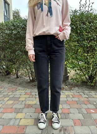 Женские черные джинсы levi’s 80s mom jeans