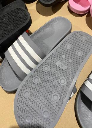 Тапочки adidas (приложи из магазина) с небольшими дефектами (40-44) тапочки2 фото