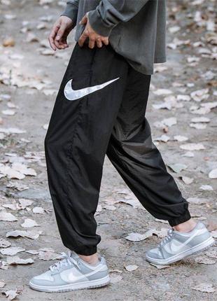 Nike nylon pants side swoosh2 фото