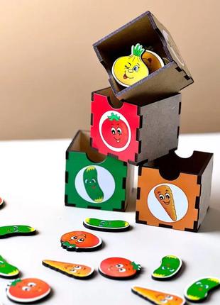 Деревянная настольная игра "овощи -2" ubumblebees (псд008) psd008 сортер-комодик3 фото