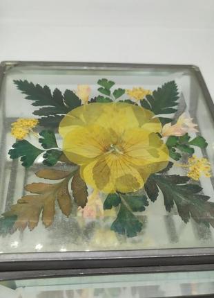 Стеклянная винтажная шкатулка. стекло с фацетом