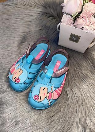 Прикольные яркие удобные босоножки сандалии кроксы с русалкой р.25/26 ipanema