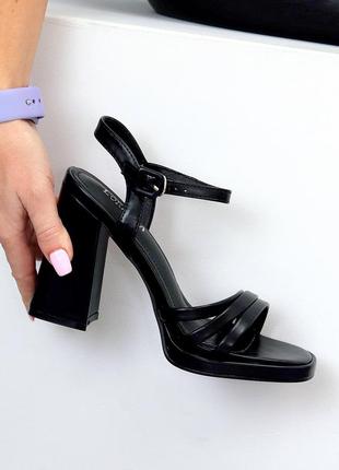 Черные женские босоножки на каблуке каблуке с цепочками перепонками2 фото