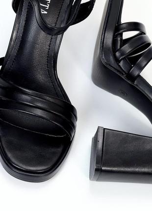 Черные женские босоножки на каблуке каблуке с цепочками перепонками10 фото
