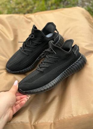 Кроссовки yeezy boost черные, женские 36-41р1 фото