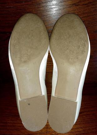 Сатинові туфлі балетки на невеликому підборі для весілля, випускного