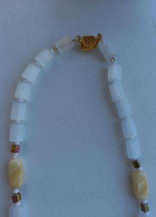 Винтажное ожерелье, сатиновое и глушеное стекло8 фото