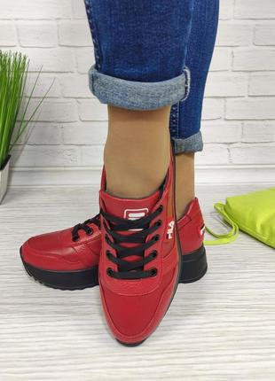Красные кожаные женские кроссовки 38 р-р3 фото