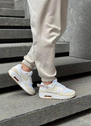 Жіночі кросівки nike air max pale ivory7 фото