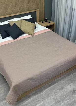 Покрывало на кровать двустороннее куб (180х215см) decorator microfiber. цвет какао с розовым