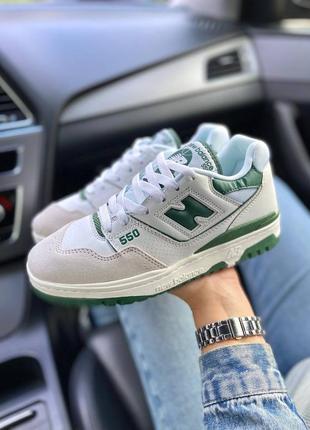 Жіночі кросівки new balance 550 white green1 фото