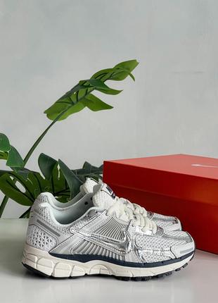 Кроссовки nike zoom vomero 5 silver2 фото