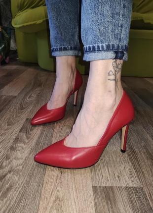 Класичні червоні туфлі човники, натуральна шкіра2 фото