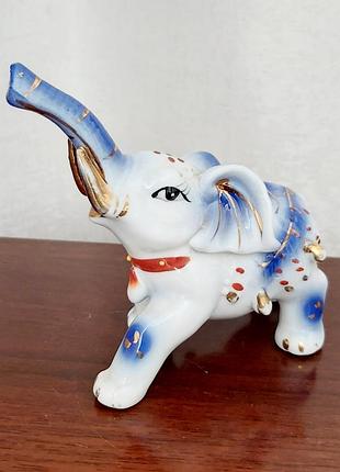 Статуэтка слон фарфоровая винтажная фарфор винтаж