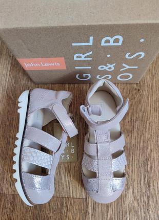 Детские босоножки lewis размер 22 и 26 натуральная кожа снаружи и внутри