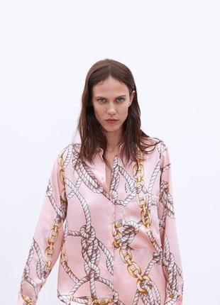 Блуза с принтом цепи zara2 фото
