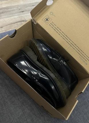 Лофери dr. martens adrian