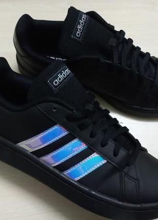 Кроссовки весна-осень жен39р.adidas вьетнам