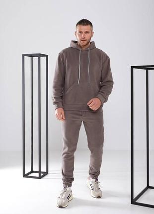 Теплий чоловічий костюм