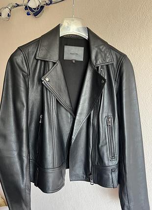 Курточка кожаная massimo dutti
