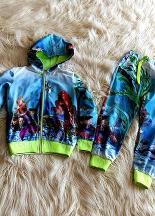 Спортивный костюм