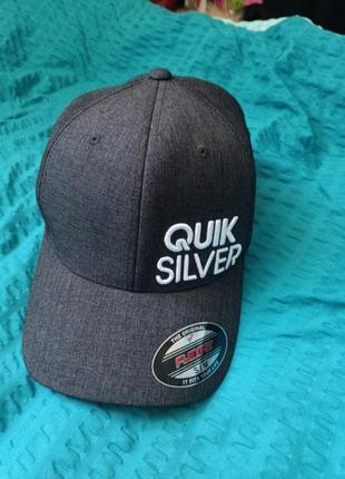 Кепка quik
silver
