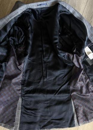 Класичний костюм