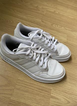 Кросівки adidas