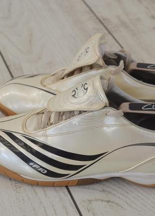 Adidas f10 indoor чоловічі футбольні кросівки вінтажні оригінал 42 41 розмір4 фото