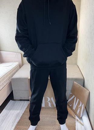 Спортивний костюм у чорному кольорі на флісі h&m 2024
