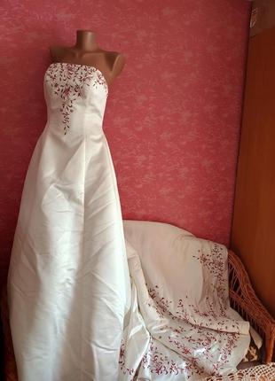 Изысканное винтажное свадебное корсетное платье, с шлейфом, с вышивкой и камнями р 42/443 фото