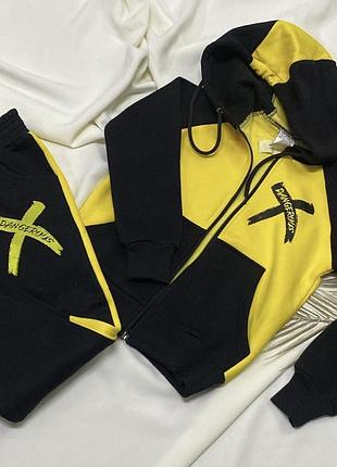 Спортивний костюм