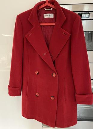 Вкорочене червоне пальто maxmara  sportmax