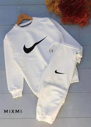 Жіночий спортивний костюм літній