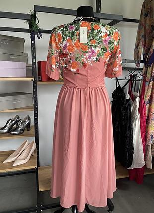 Неймовірна сукня ошатна