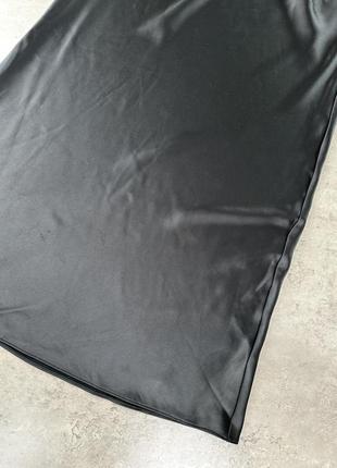 Атласная юбка mango черного цвета6 фото