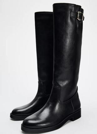 Высокие черные сапоги с пряжкой zara new