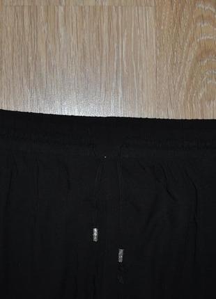 Стильные легкие черные брюки на резинке primark3 фото